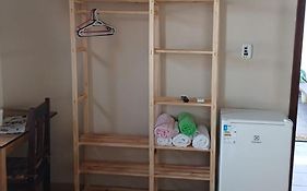 Edícula quarto suíte, confortável e bem localizado